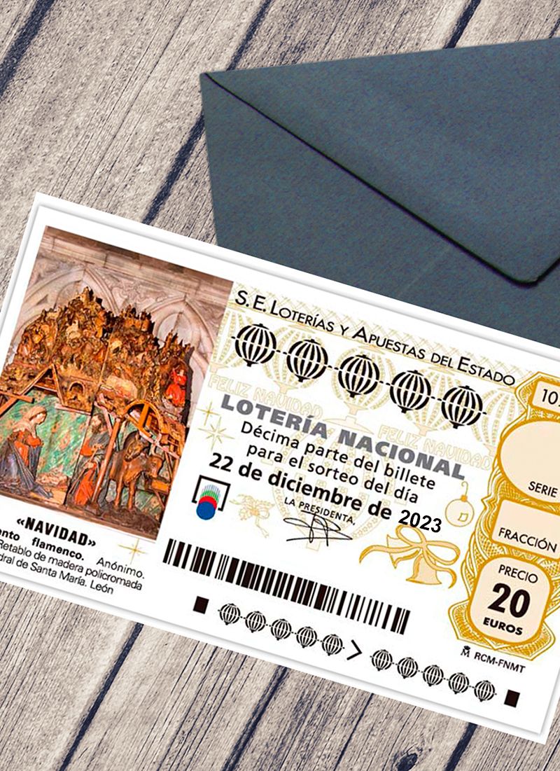 Décimo de lotería encima de un sobre negro.
