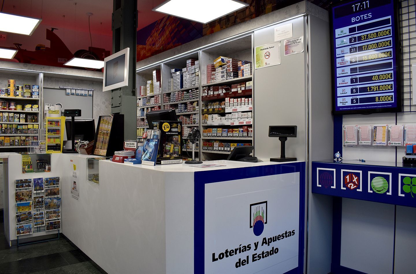 Imagen del interior de Estanco Loterías La Torre.